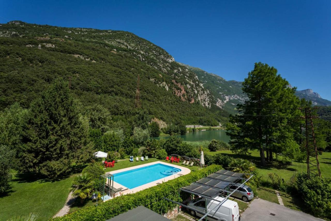 Hotel Due Laghi Padergnone Εξωτερικό φωτογραφία
