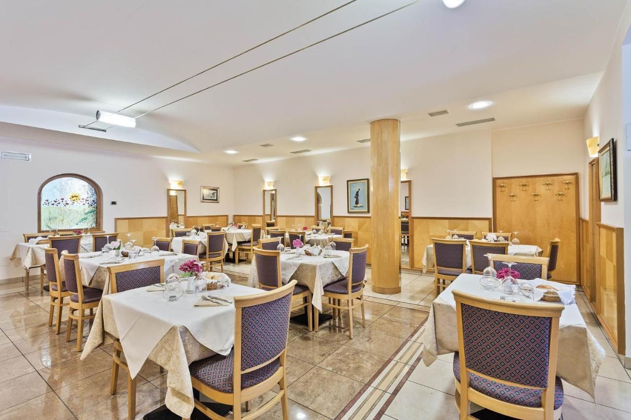 Hotel Due Laghi Padergnone Εξωτερικό φωτογραφία