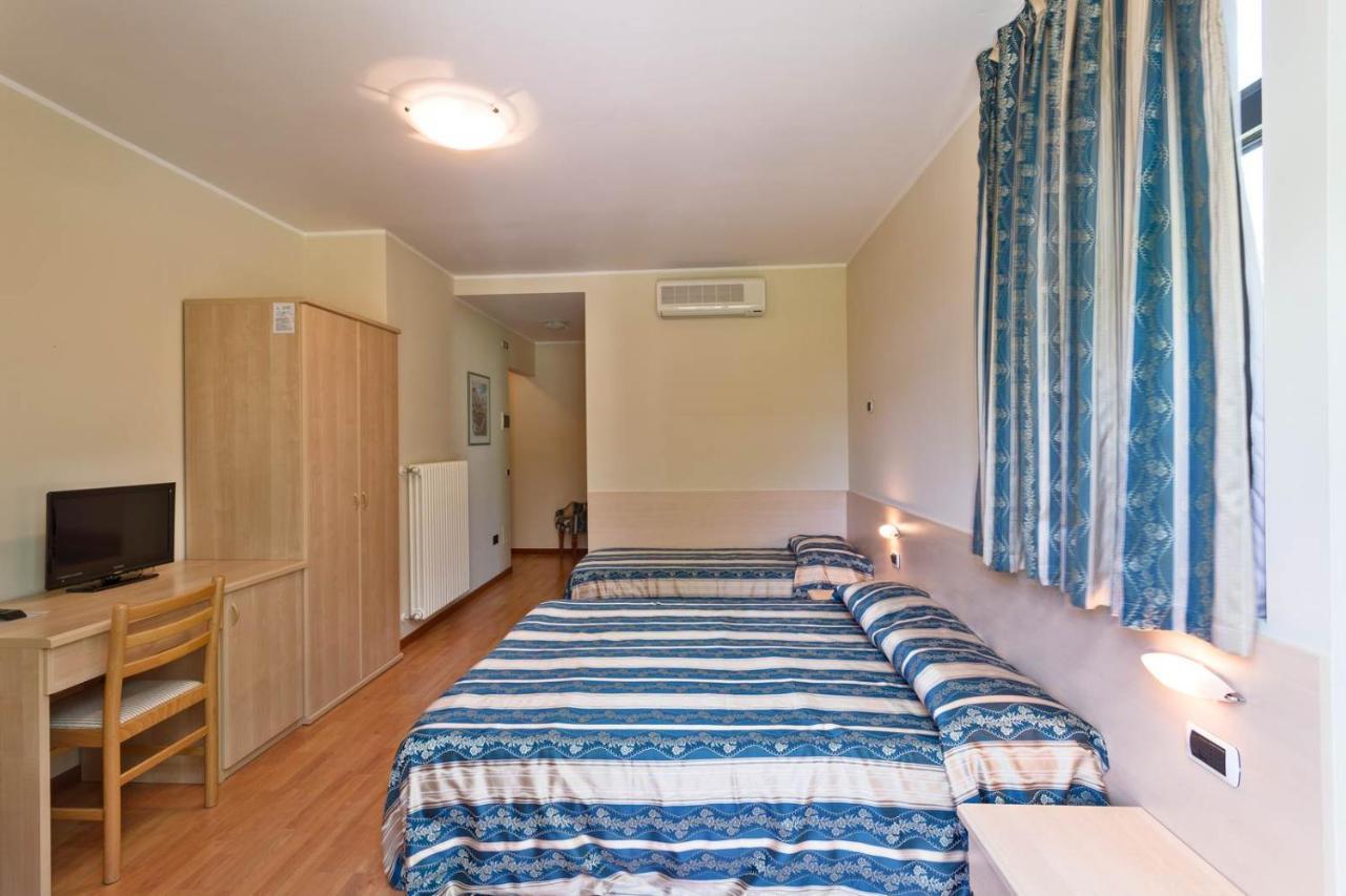 Hotel Due Laghi Padergnone Εξωτερικό φωτογραφία