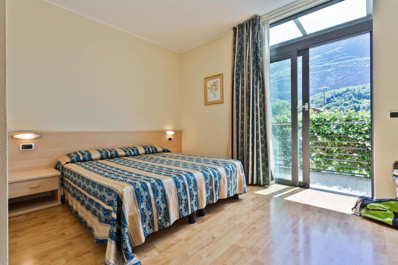 Hotel Due Laghi Padergnone Εξωτερικό φωτογραφία