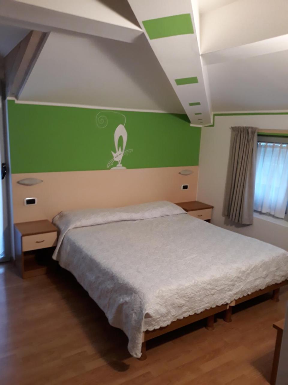 Hotel Due Laghi Padergnone Εξωτερικό φωτογραφία