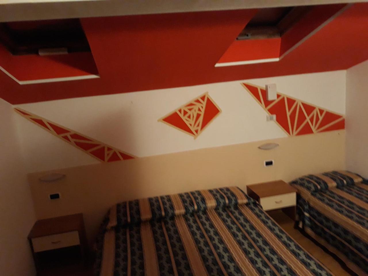 Hotel Due Laghi Padergnone Εξωτερικό φωτογραφία
