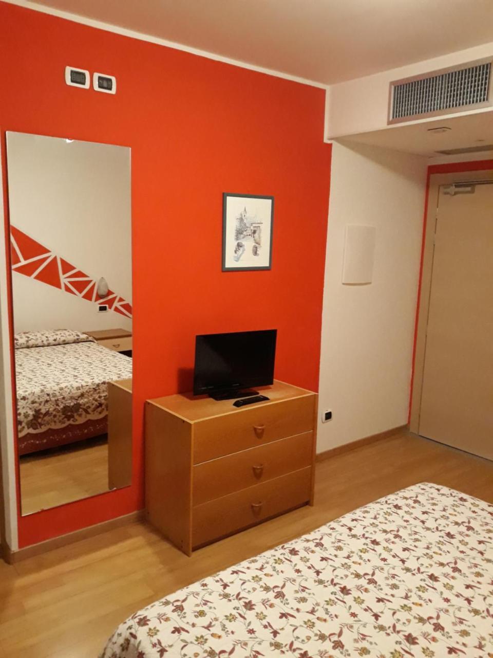 Hotel Due Laghi Padergnone Εξωτερικό φωτογραφία