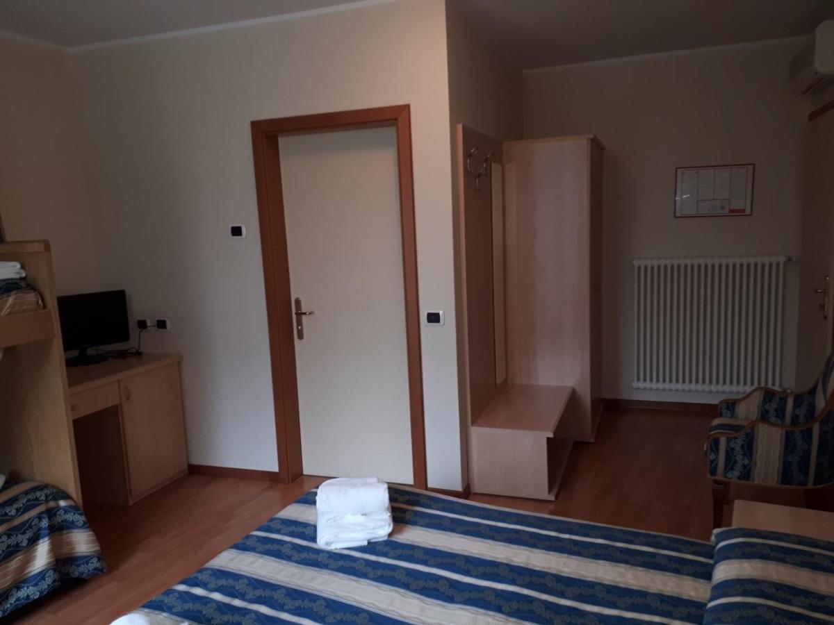 Hotel Due Laghi Padergnone Εξωτερικό φωτογραφία