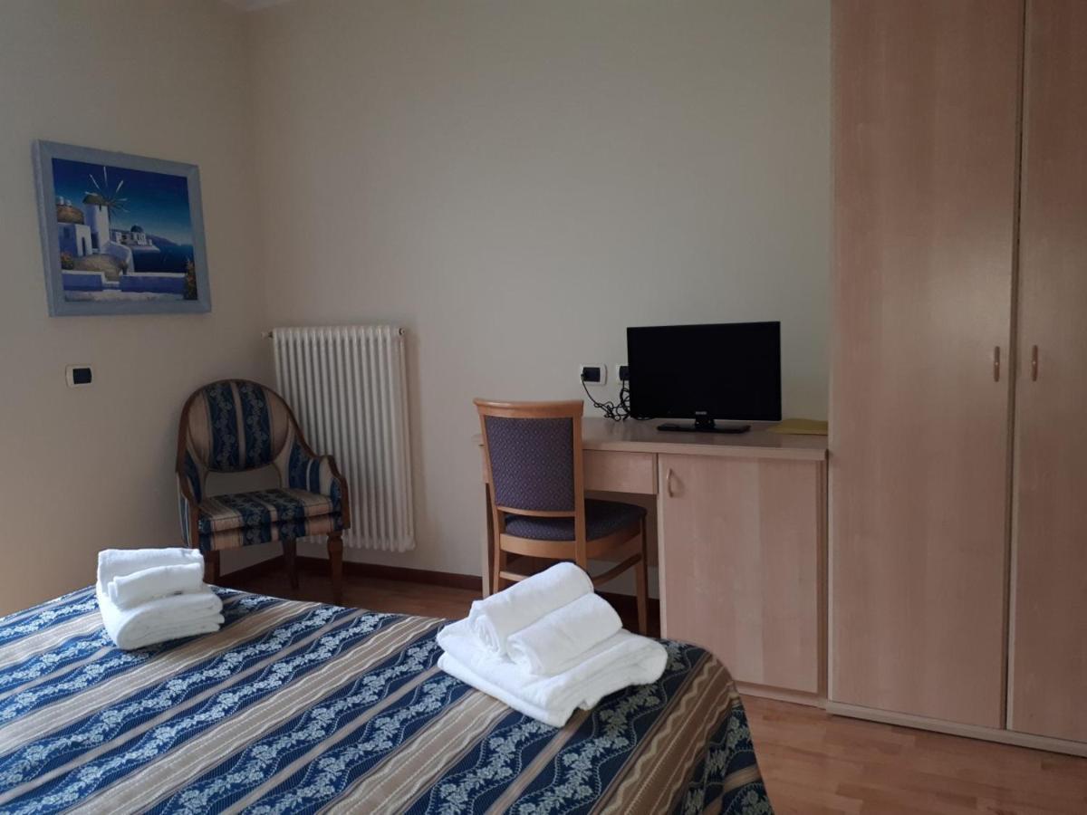 Hotel Due Laghi Padergnone Εξωτερικό φωτογραφία
